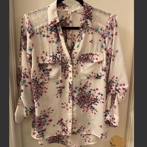 Adorable Ladies top Small